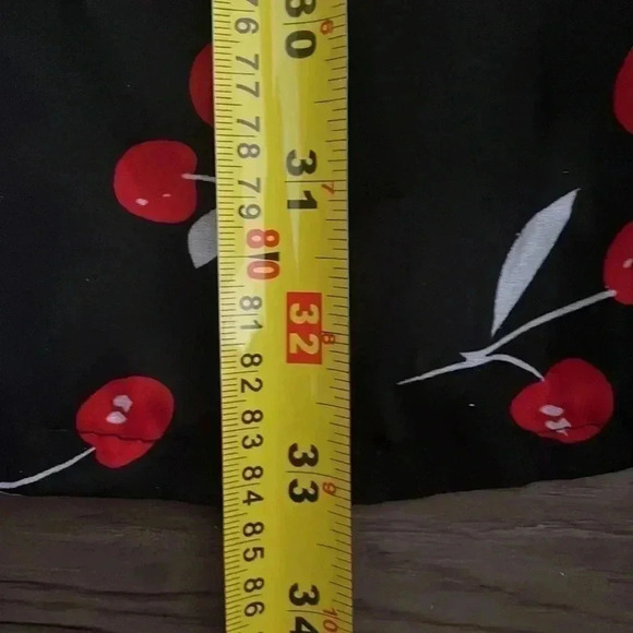 ❤️2/$30❤️[M]Cherry Print Black  V Neck Button LS Chiffon Tunic Blouse - Picture 6 of 8